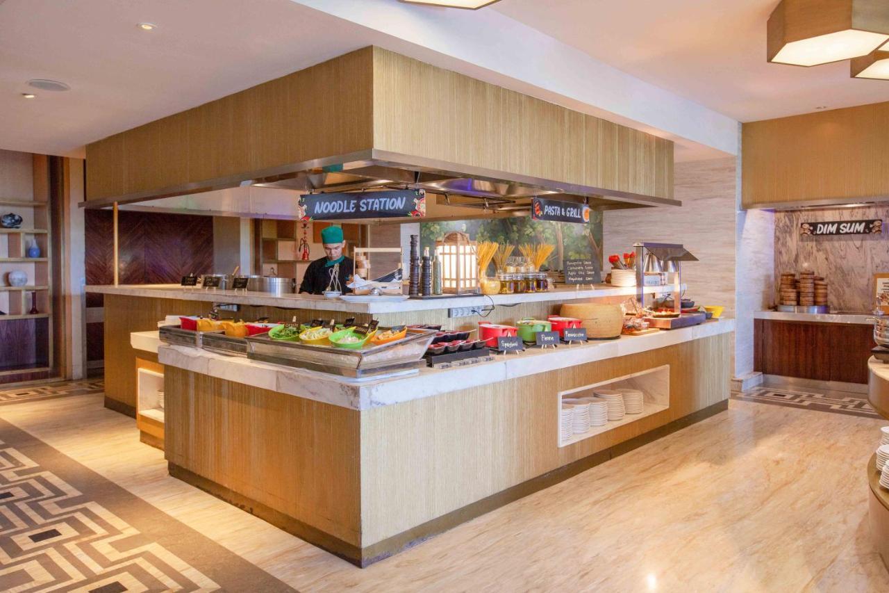 Vasa Hotel Surabaya Esterno foto